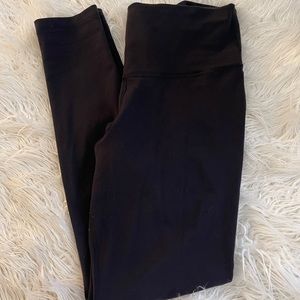 Aritzia TNA life Atmosphere Leggings